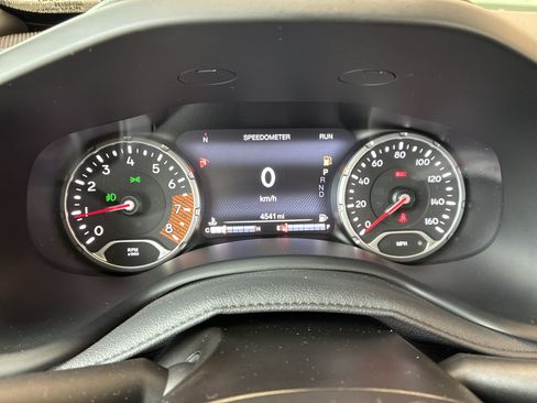 Certified 2023 Jeep Renegade Trailhawk w/ Sun/Sound Group AWD/4WD image 28