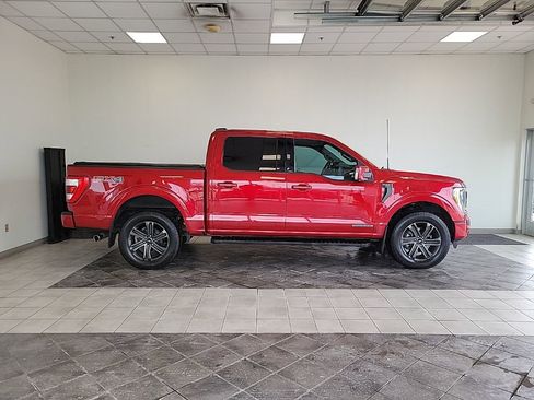 Used 2022 Ford F150 Lariat w/ Equipment Group 502A High AWD/4WD image 3