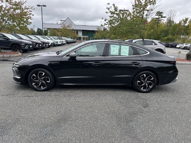 Certified 2024 Hyundai Sonata SEL AWD/4WD image 2