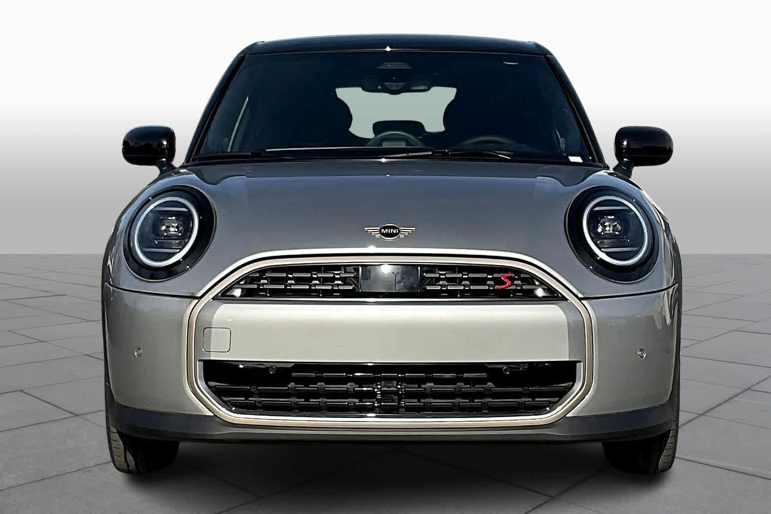 Used 2025 MINI Cooper S FWD image 3