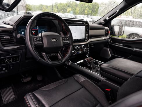 Used 2025 Ford F150 Raptor AWD/4WD image 9