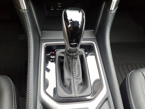 Certified 2023 Subaru Forester Limited image 21