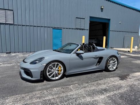 Used 2023 Porsche 718 Boxster Spyder RWD image 98