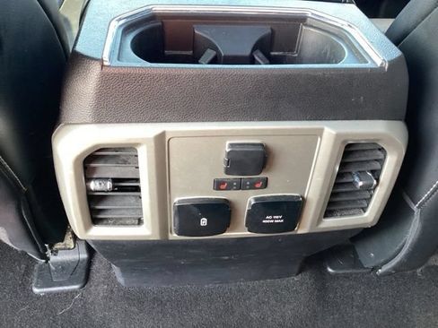 Used 2018 Ford F150 Lariat w/ Equipment Group 502A Luxury AWD/4WD image 16