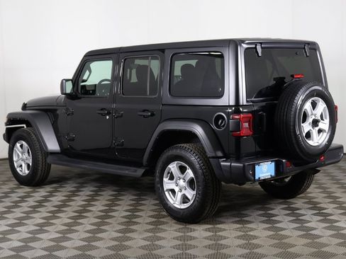 Used 2022 Jeep Wrangler Unlimited Sport image 8
