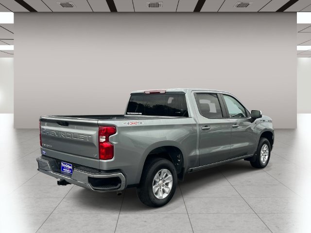 Used 2025 Chevrolet Silverado 1500 LT AWD/4WD image 3
