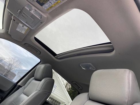 Used 2016 Toyota Tundra Limited image 25