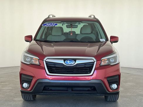 Used 2021 Subaru Forester Premium image 10