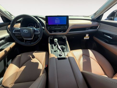 New 2026 Toyota Grand Highlander AWD image 10