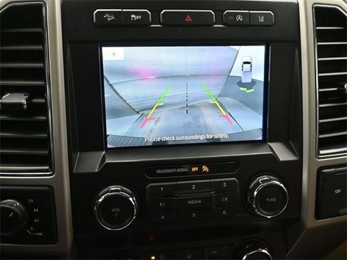 Used 2020 Ford F150 Lariat image 35