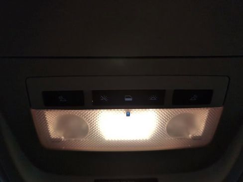 Certified 2016 GMC Canyon SLT w/ Driver Alert Package AWD/4WD image 28