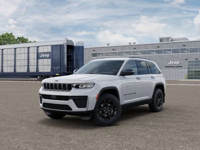New 2026 Jeep Grand Cherokee Altitude