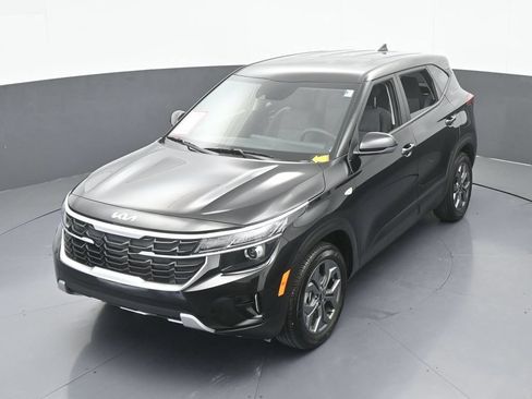 Used 2026 Kia Seltos LX FWD image 46