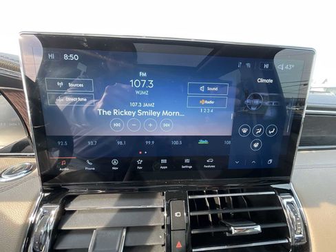 Used 2024 Lincoln Navigator L Reserve image 13