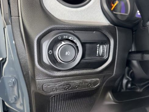 Used 2024 Jeep Wrangler Unlimited Sport AWD/4WD image 13