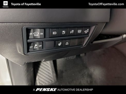 New 2026 Toyota Sequoia Platinum AWD/4WD image 32