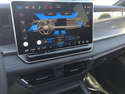 New 2026 Volkswagen Tiguan SE R-Line image 26