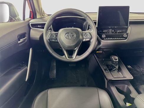 Certified 2026 Toyota Corolla Cross XLE w/ Convenience Package FWD image 24