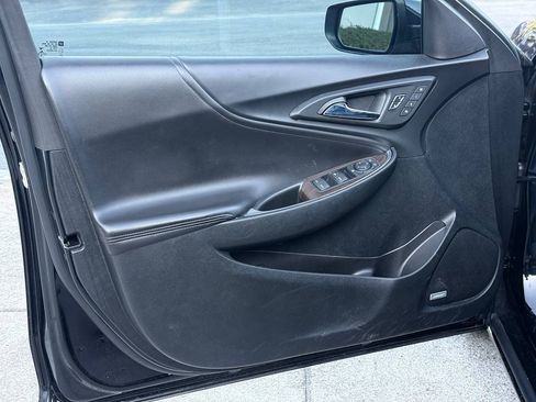 Used 2021 Chevrolet Malibu Premier FWD image 11