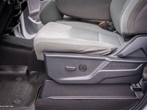 Used 2023 Ford F250 XLT w/ FX4 Off-Road Package image 13