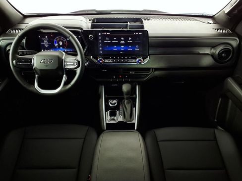 Used 2025 Chevrolet Colorado Trail Boss image 12