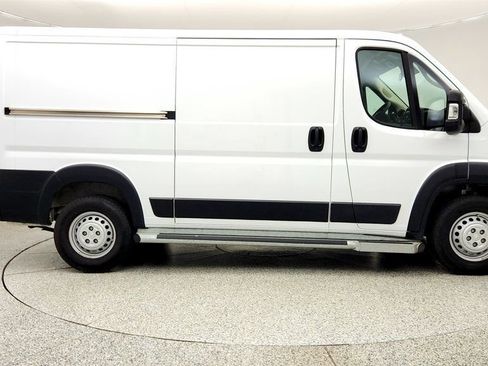 Used 2025 RAM ProMaster 2500 w/ U-Haul Equipment Group FWD image 4