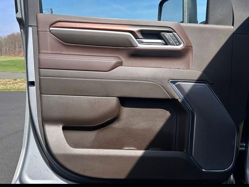 Used 2024 GMC Sierra 2500 Denali w/ Denali Reserve Package image 17