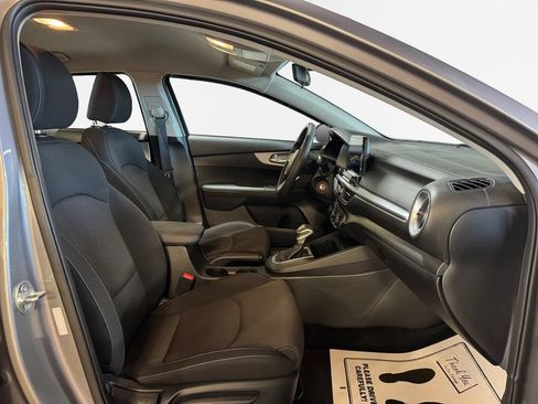 Certified 2024 Kia Forte LXS w/ LXS Technology Package FWD image 26