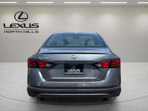 Used 2020 Nissan Altima 2.5 SL FWD image 6