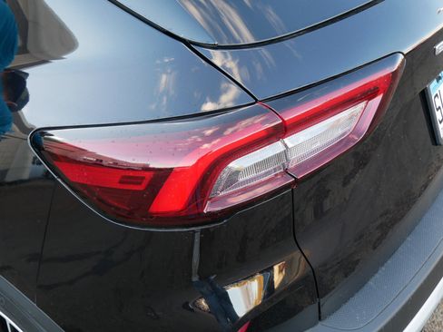 Used 2025 Ford Escape SE w/ PHEV Premium Package image 17