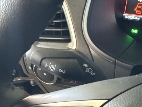 Used 2024 Ford Edge SEL w/ Convenience Package image 29