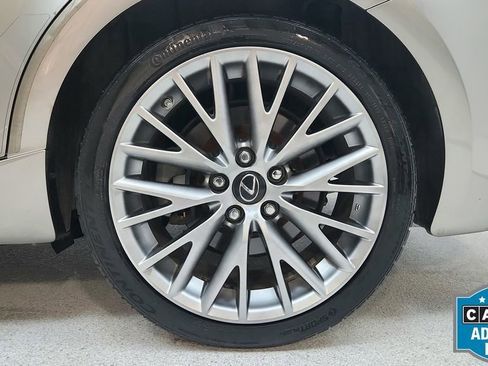 Used 2016 Lexus IS 200t w/ Premium Package RWD image 10