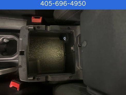 Used 2018 Jeep Wrangler Unlimited Sahara image 23