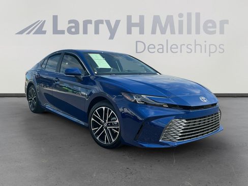 Certified 2025 Toyota Camry XLE image 7