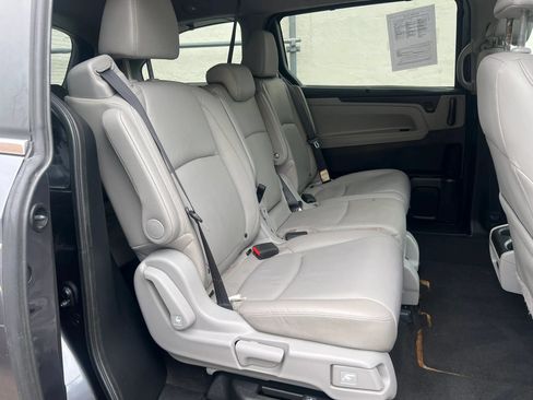 Used 2018 Honda Odyssey EX-L image 32