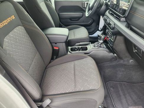 Used 2026 Jeep Gladiator Mojave image 10
