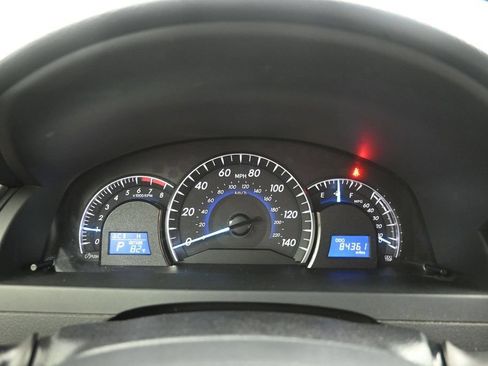 Used 2013 Toyota Camry XLE FWD image 14
