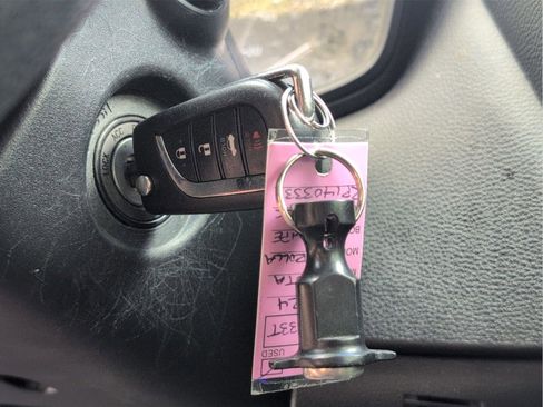 Used 2024 Toyota Corolla LE image 11