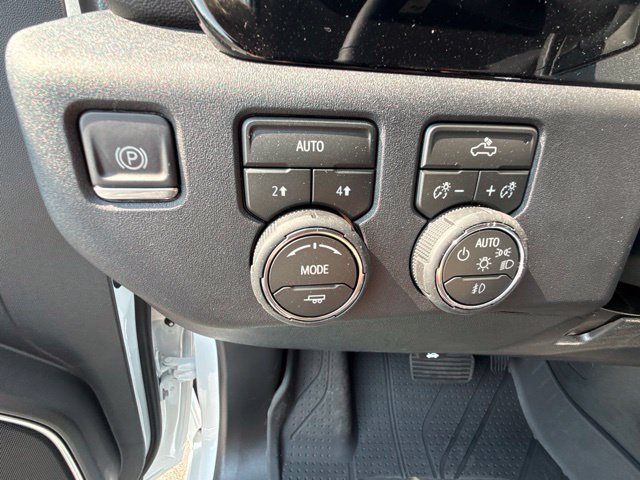 New 2026 Chevrolet Silverado 1500 RST w/ LPO, Dark Essentials Package AWD/4WD image 13