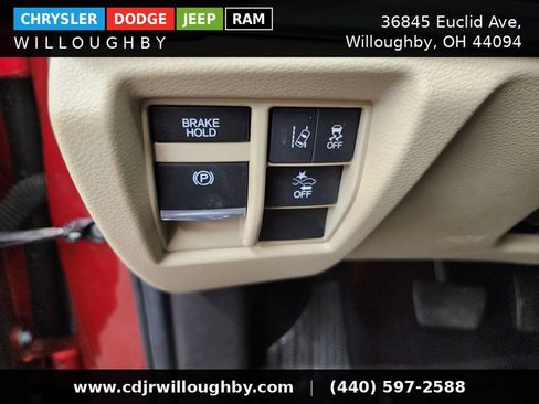 Used 2020 Acura MDX SH-AWD image 25