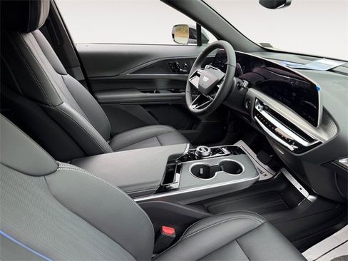 New 2025 Cadillac Lyriq Sport image 15