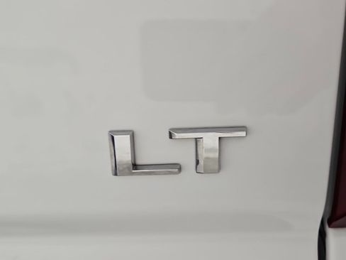 Used 2023 Chevrolet Silverado 1500 LT Trail Boss w/ Protection Package image 32