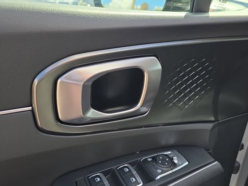 Certified 2023 Kia Sorento EX image 20