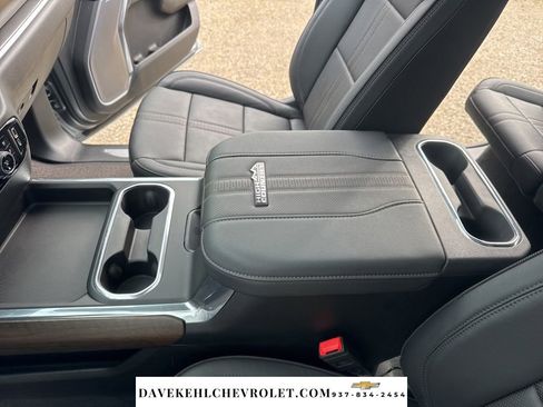 Used 2025 Chevrolet Silverado 2500 High Country w/ High Country Premium Package AWD/4WD image 30