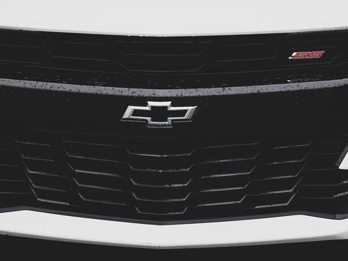 Used 2019 Chevrolet Camaro SS image 3