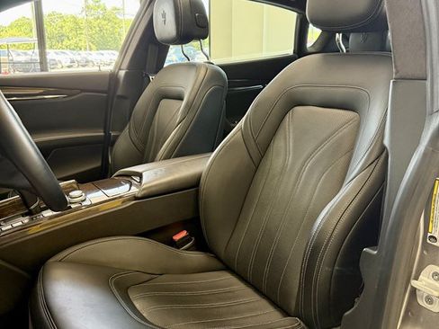 Used 2018 Maserati Quattroporte S GranLusso RWD image 14