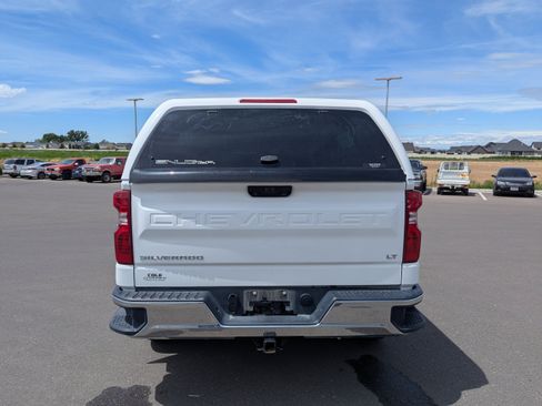 Certified 2022 Chevrolet Silverado 1500 LT w/ Convenience Package II AWD/4WD image 5