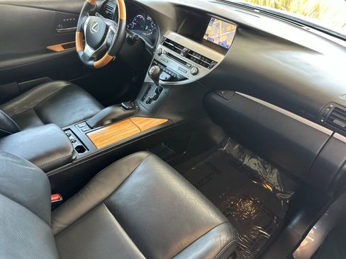 Used 2015 Lexus RX 450h FWD image 18