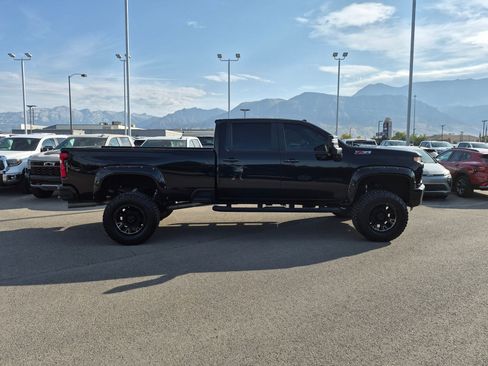 Used 2022 Chevrolet Silverado 3500 LTZ w/ LTZ Plus Package AWD/4WD image 2