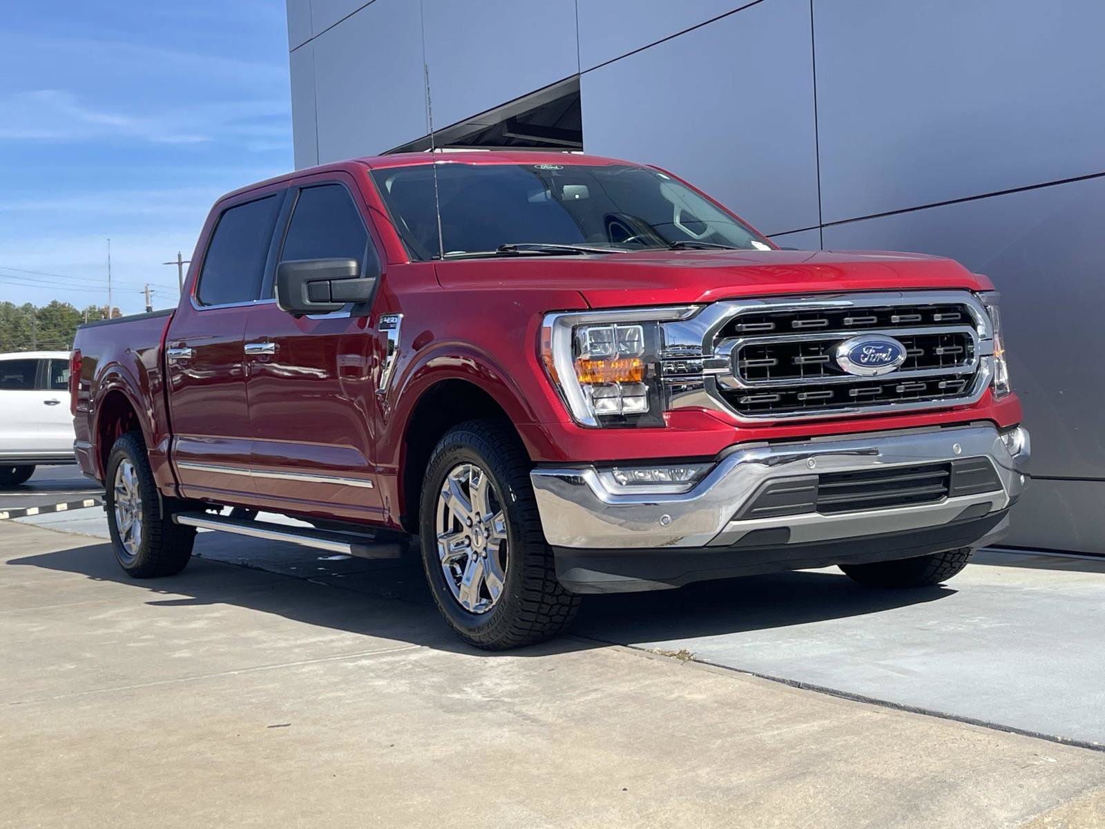 Used 2021 Ford F150 XLT w/ Equipment Group 302A High RWD image 1